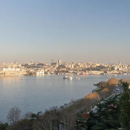 Appartamento Iconic Sea View Duplex W Terrace In Balat Provincia di Istanbul