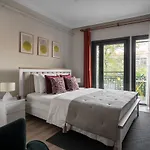 Iconic Sea View Duplex W Terrace In Balat