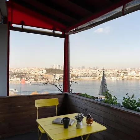 Διαμέρισμα Iconic Sea View Duplex W Terrace In Balat *