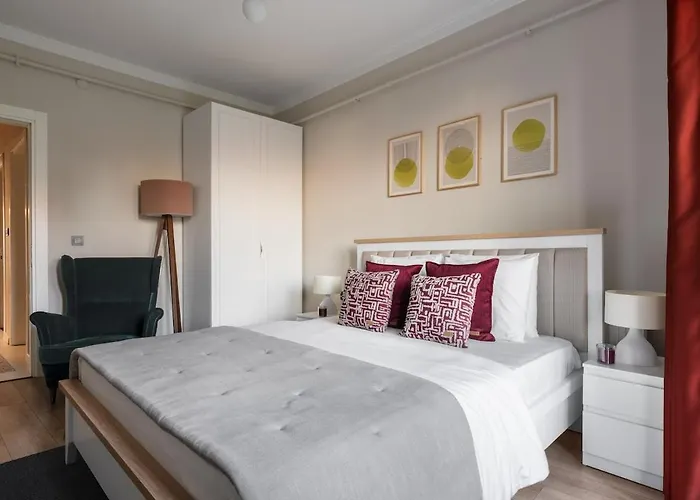 Iconic Sea View Duplex W Terrace In Balat