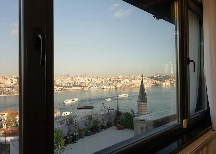 Iconic Sea View Duplex W Terrace In Balat *