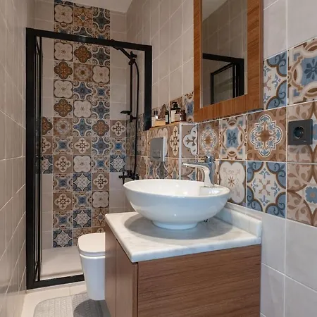 Lejlighed Iconic Sea View Duplex W Terrace In Balat Istanbul