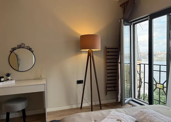 Iconic Sea View Duplex W Terrace In Balat Appartement Istanboel