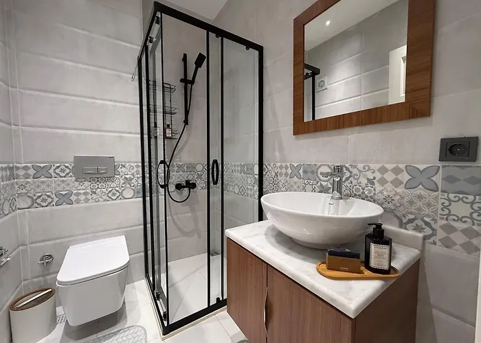 Iconic Sea View Duplex W Terrace In Balat Appartement