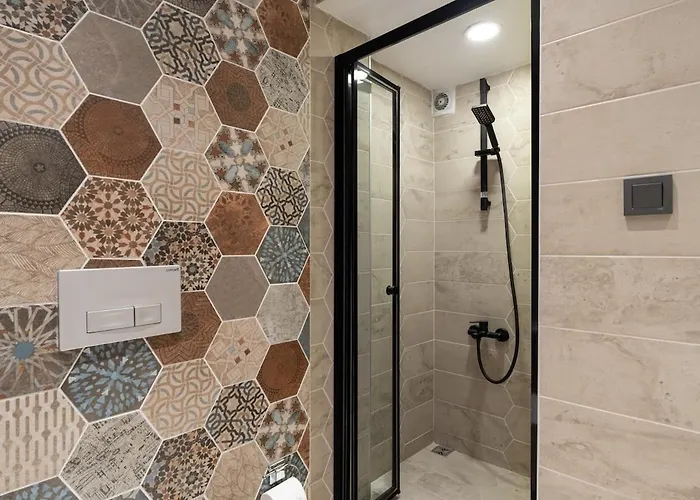 Iconic Sea View Duplex W Terrace In Balat *