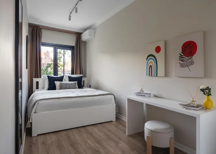 Iconic Sea View Duplex W Terrace In Balat Istanboel