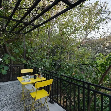 Daire Iconic Sea View Duplex W Terrace In Balat *